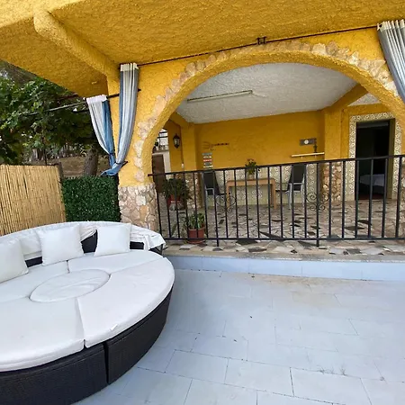 In Guest house Torrent (Valencia)